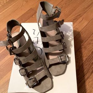 Topshop shoes, Naomi sz 8.5M grey multi buckle